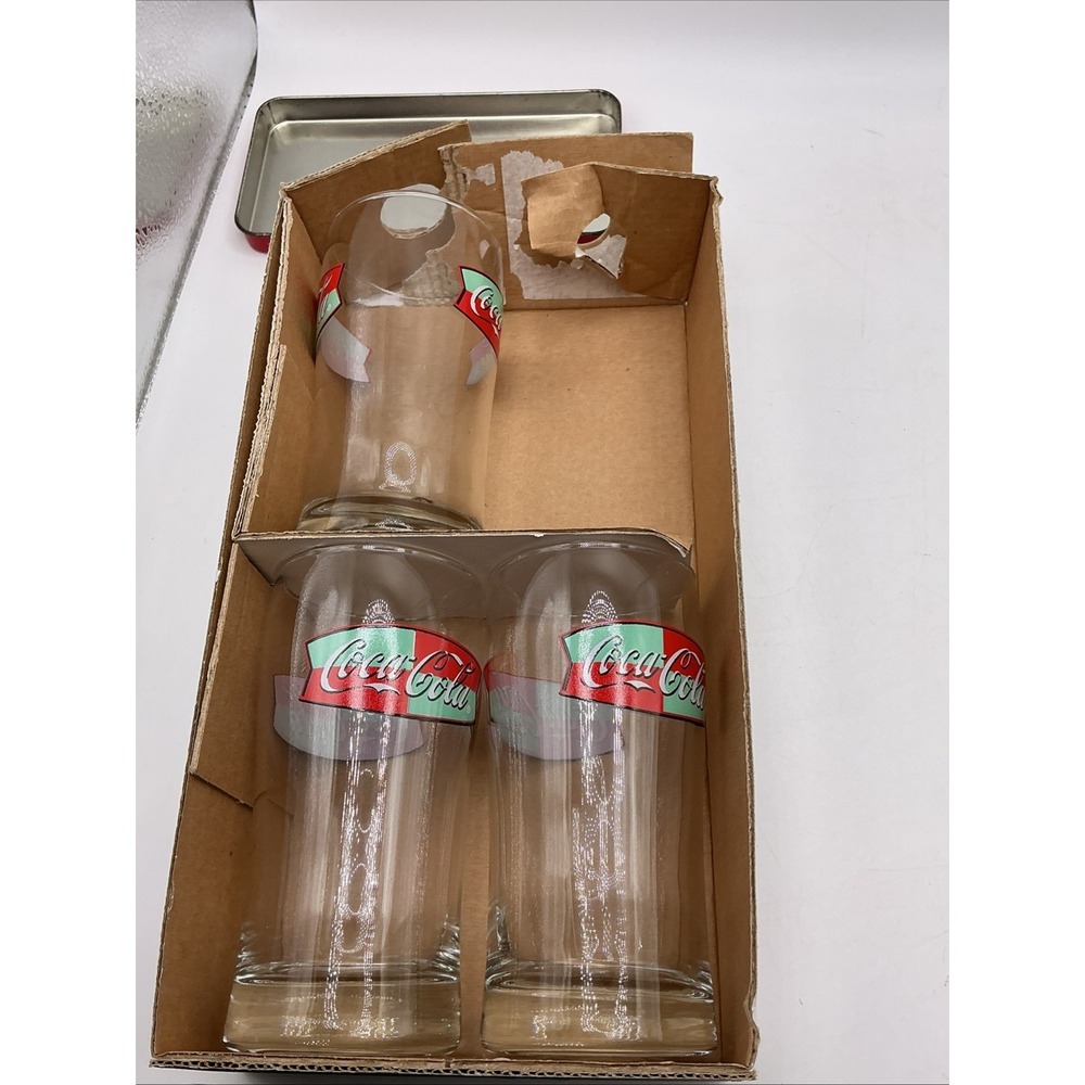 Coca Cola 1999 Coke Vending Machine Tin with 3 pc. 8 oz. Glass Set inside tin - Picture 9 of 10